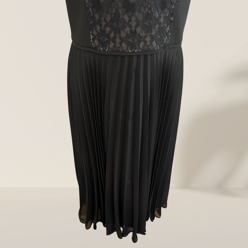 Maggy London Black Lace Bodice Pleated Midi Dress - Size 12 - Picture 3 of 7